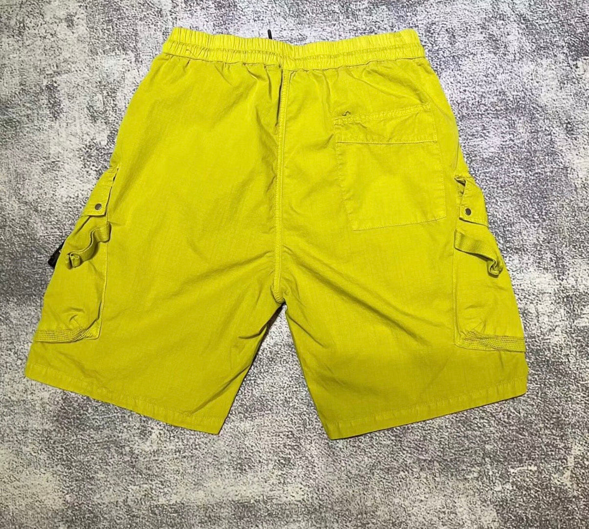 Cargo short stone island moutarde