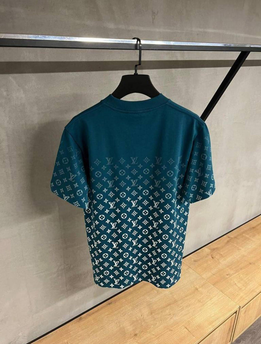 T-shirt lv monogram
