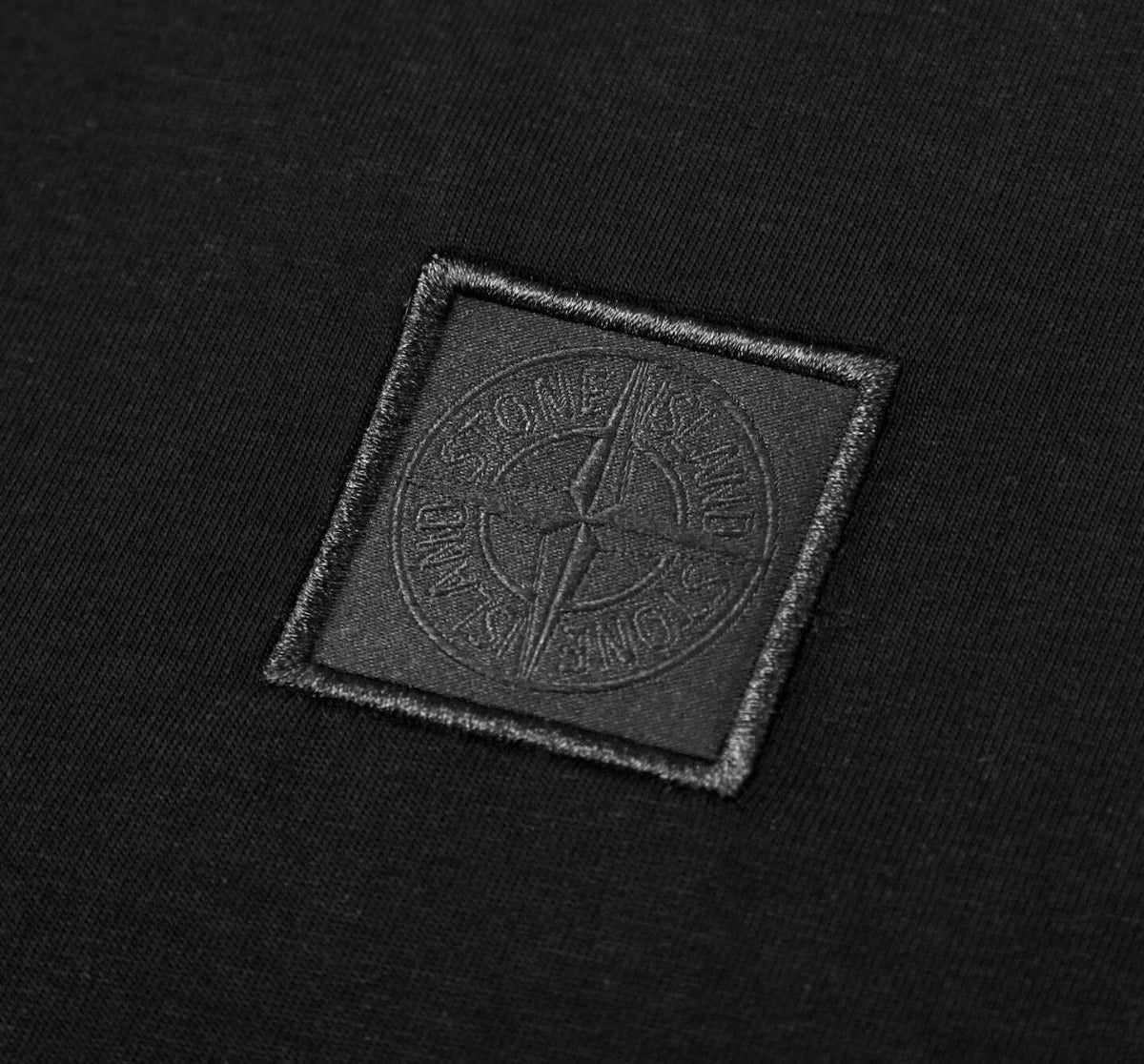 T-shirt stone noir logo carré