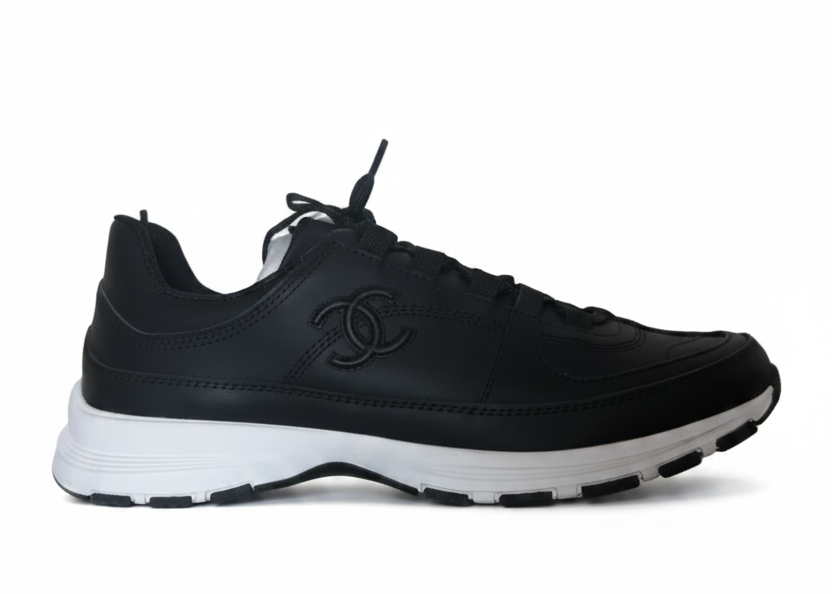 Sneakers Chanel noir blanc cuir