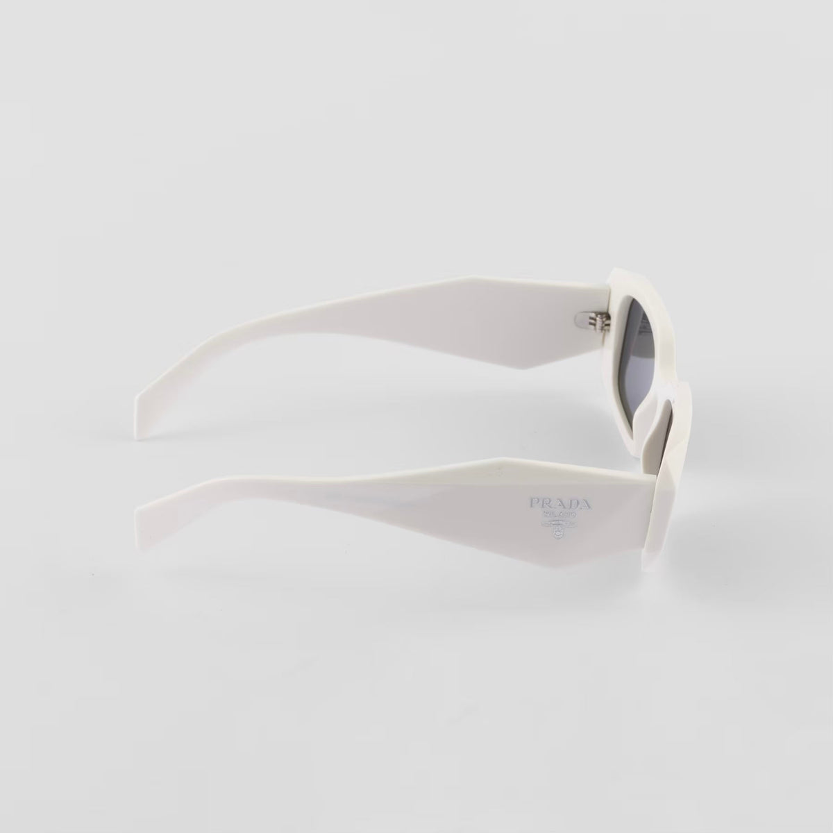 Lunettes de soleil Prada Symbole