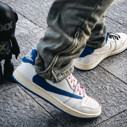 Air Jordan 1 Low OG x Travis Scott x Fragment Military Blue — vue 1
