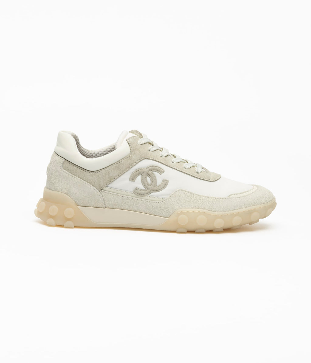 Chanel CC Sneakers Ivoire — packshot officiel Chanel