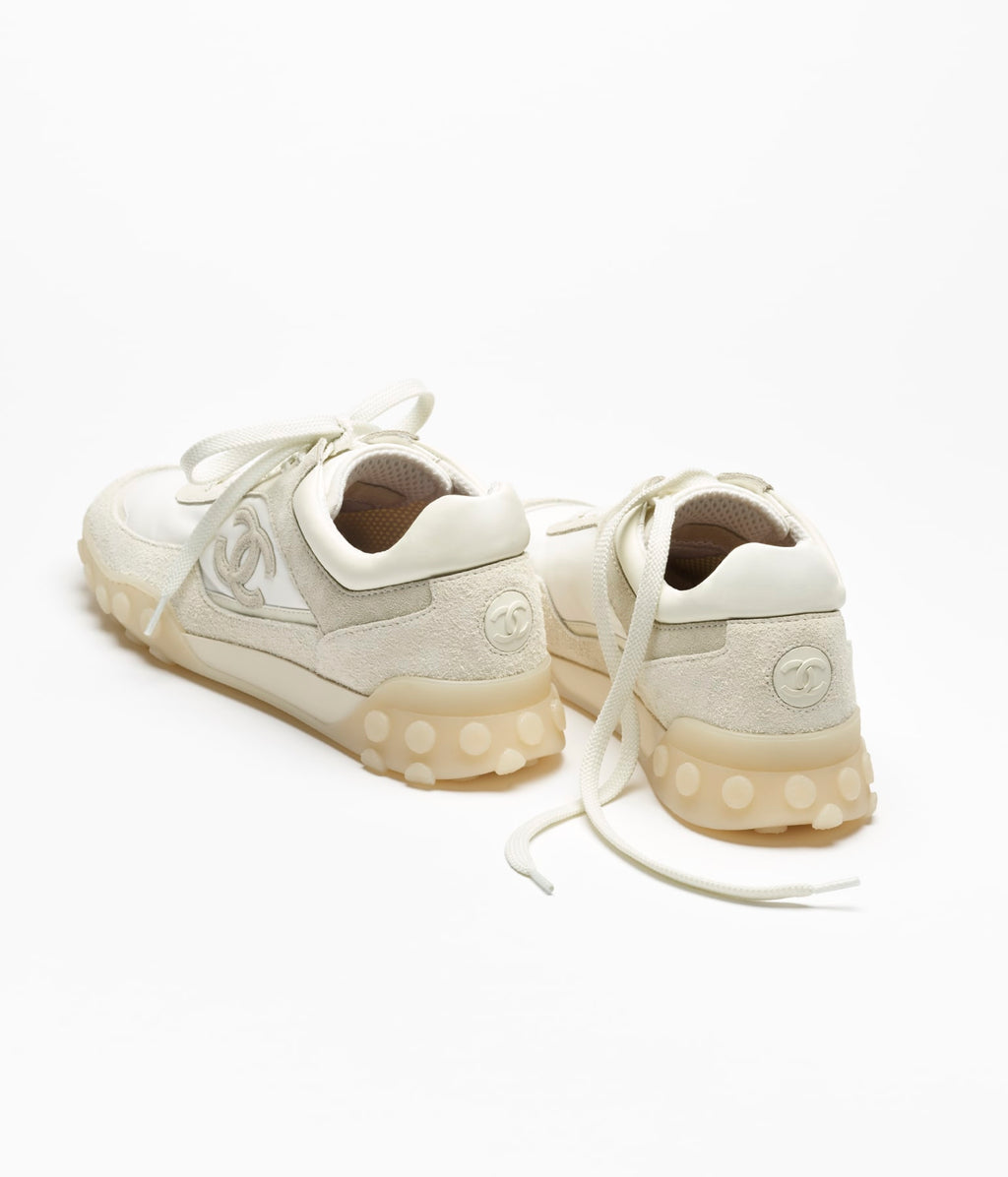 Chanel CC Sneakers Ivoire — packshot officiel Chanel
