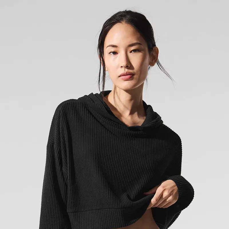 Alo Yoga Ensemble Muse